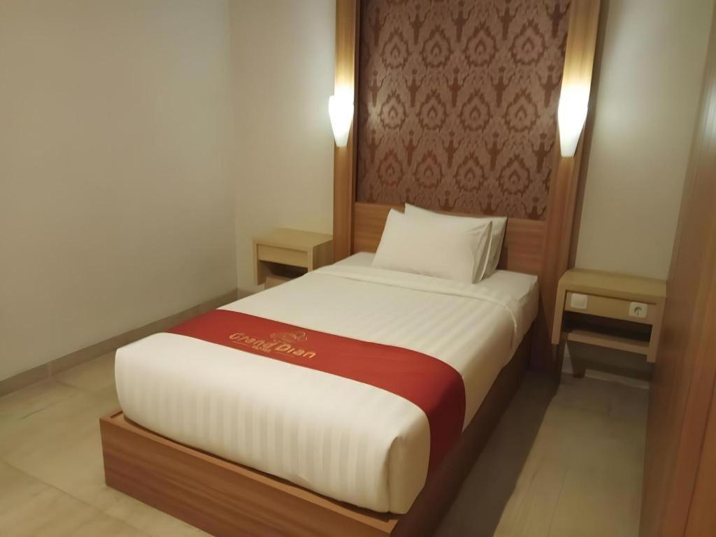 Grand Dian Hotel Slawi テガル エクステリア 写真