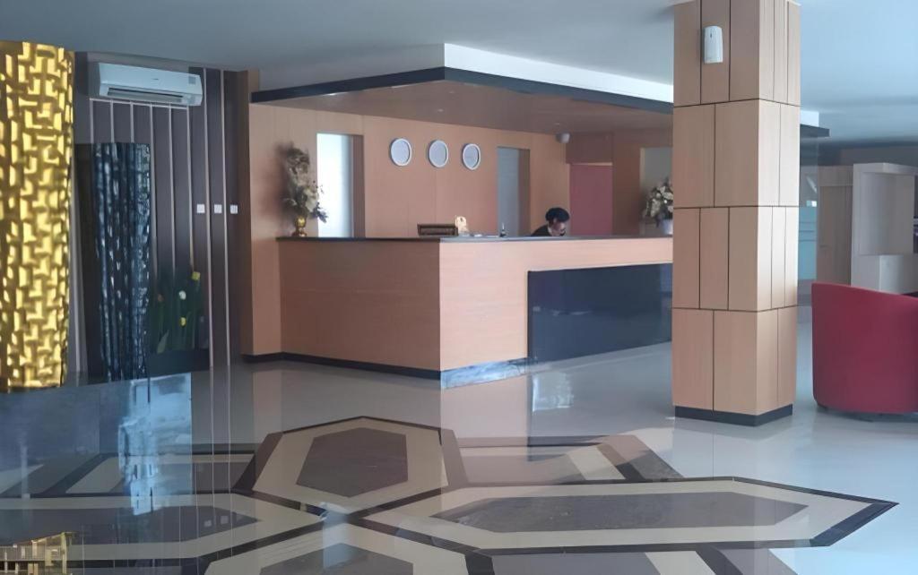 Grand Dian Hotel Slawi テガル エクステリア 写真